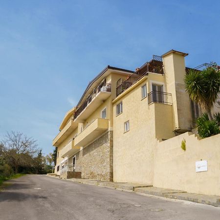 Il Panorama Housing Cilento Aparthotel Santa Maria di Castellabate Exterior photo